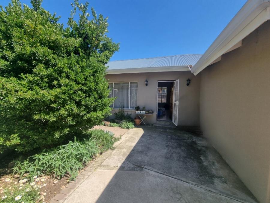 5 Bedroom Property for Sale in Eureka Free State